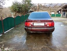 Audi 100