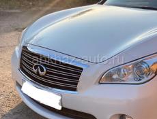 Infiniti M35