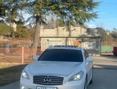 Infiniti M35