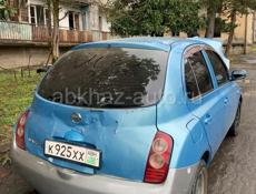 Nissan March