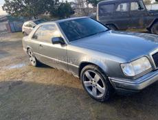 Mercedes-Benz 124