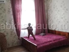 В центри