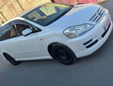 Toyota Ipsum