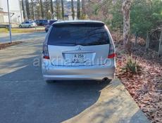 Mitsubishi Grandis
