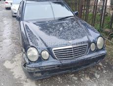 Mercedes-Benz E-Класс