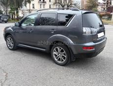 Mitsubishi Outlander XL