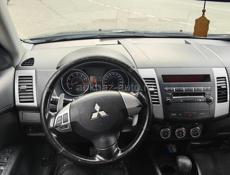 Mitsubishi Outlander XL