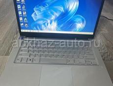 Ноутбук продаётся Оперативная память 16 ГБ.Память на компьютере 512 Windows 11 она как новая месяц назад купили просто деньги нужны 25 торг имеется