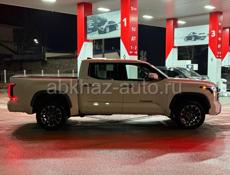 Toyota Tundra