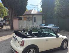 MINI Cooper & Cabrio