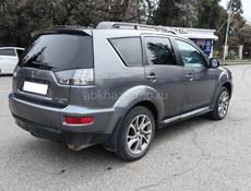 Mitsubishi Outlander XL