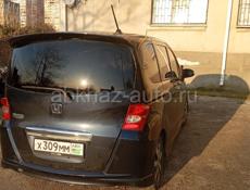 Honda FR-V