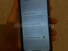 Продаю айфоны 11 в отличном состоянии ну на экране царапина и всё 