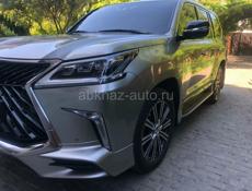 Lexus LX