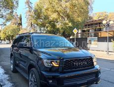 Toyota Sequoia