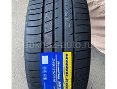 245/35 R19 Habilead 
