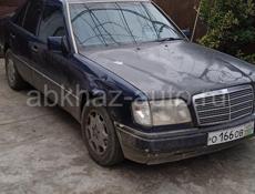 Mercedes-Benz 124