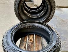 Зимние нешипованные шины Bridgestone Blizzak Revo GZ 225/55 R17 97S