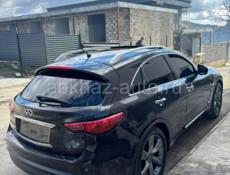 Infiniti FX