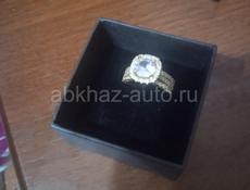 ПРОДАМ КОЛЬЦО !! ПОД ЗОЛОЧНЫЙ  !! 17 - 18.РАЗМЕР  !! 