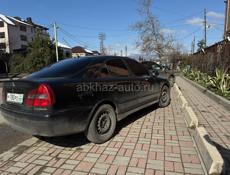 Mitsubishi Carisma