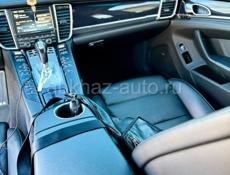 Porsche 928