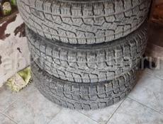 Продам шины с дисками на внедорожник!!!