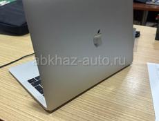 MacBook Air i5 