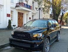 Toyota Sequoia