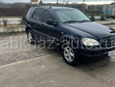 Mercedes-Benz ML