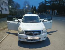 Nissan Almera