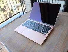 Mac Book Air M1 8/256 в идеале 