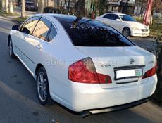 Nissan fuga