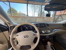 Infiniti M35