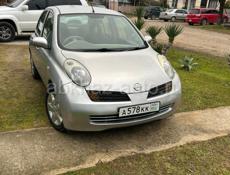 Nissan March