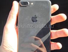 iPhone 8 Plus 