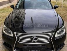 Lexus LS