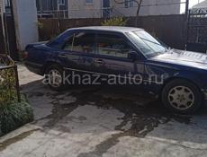 Mercedes-Benz 124