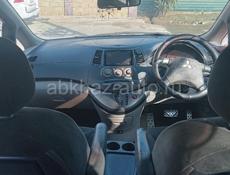 Mitsubishi Grandis
