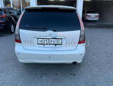 Mitsubishi Grandis