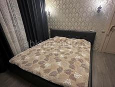 Кровать с матрасом 180*200 . Доставка есть . 