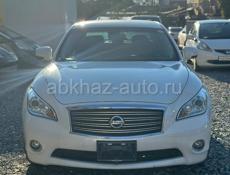 Nissan fuga