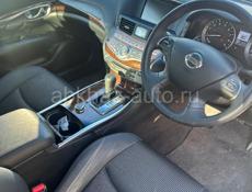 Nissan fuga