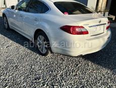 Nissan fuga