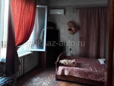 Продается Один большой дом как 2 дома, Сухум, центр