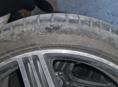 245/40 r19