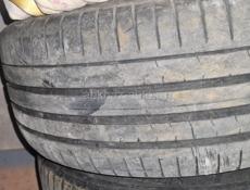 245/40 r19