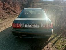 Audi 80