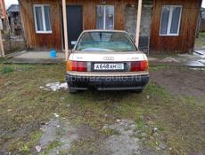 Audi 80