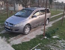 Mitsubishi Grandis